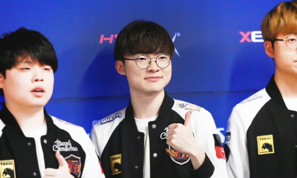 LPL英文流解说表示：只有LPL决赛不是3-0，真是太好了