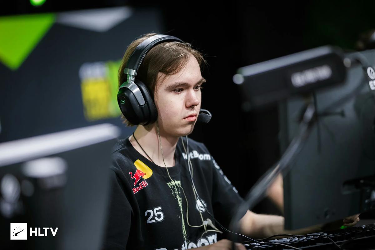 炸金花中期怎么看局（炸金花中盘如何判断局势）